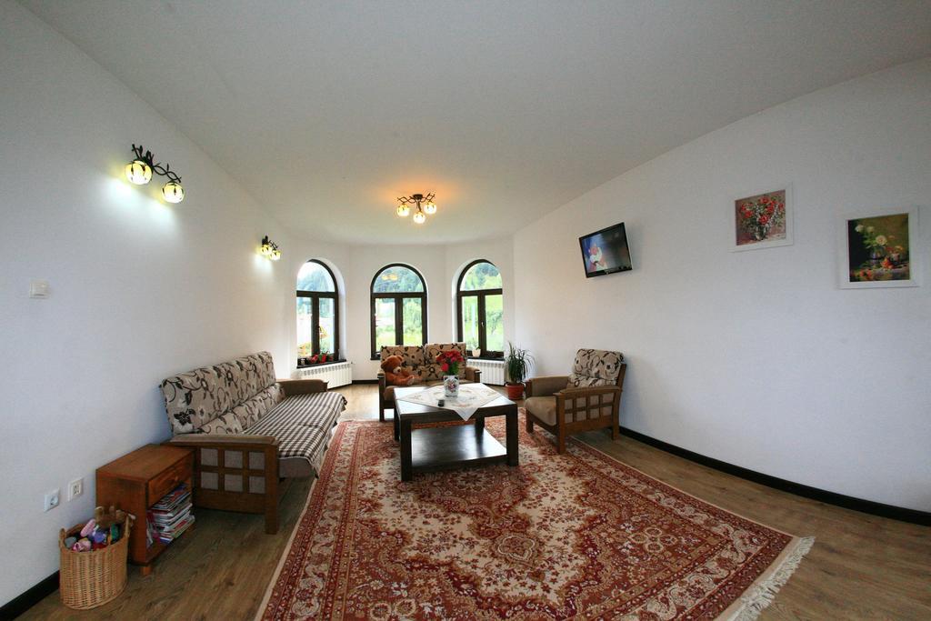 ואמה Pensiunea Casa Elvira מראה חיצוני תמונה