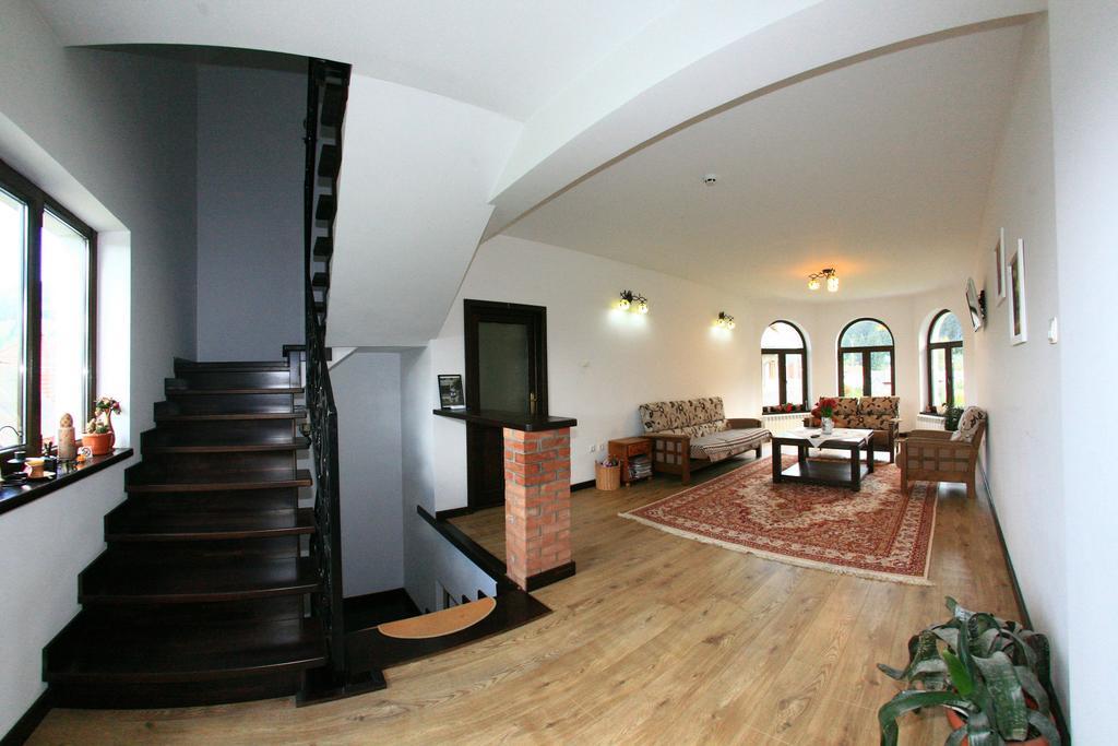 ואמה Pensiunea Casa Elvira מראה חיצוני תמונה